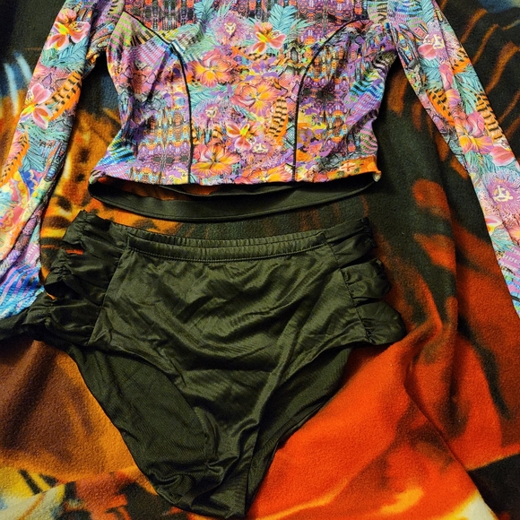 Colombian swimsuit 2 pieces - Picture 1 of 2